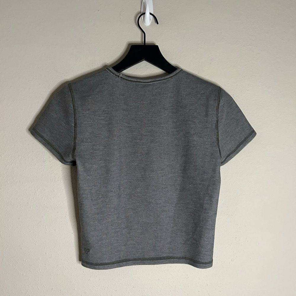 Aritzia TNA Waffle Knit Crop Tee Size M - Picture 2 of 9